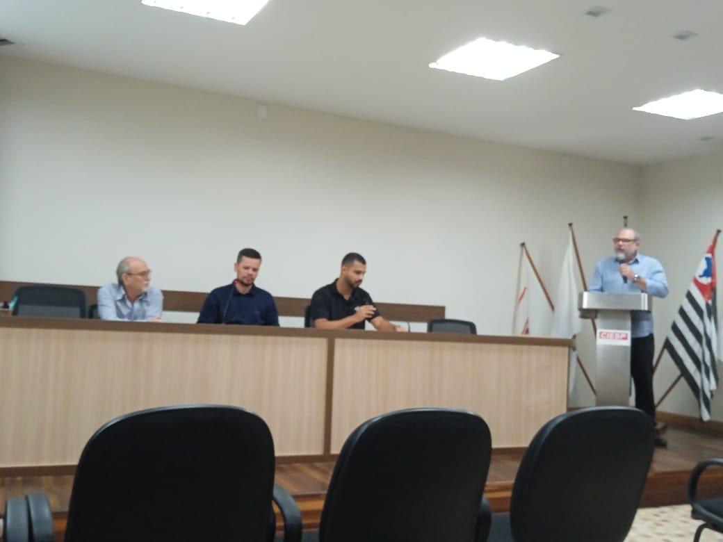 Vereadores questionam secretário de planejamento durante apresentação da LDO 2025